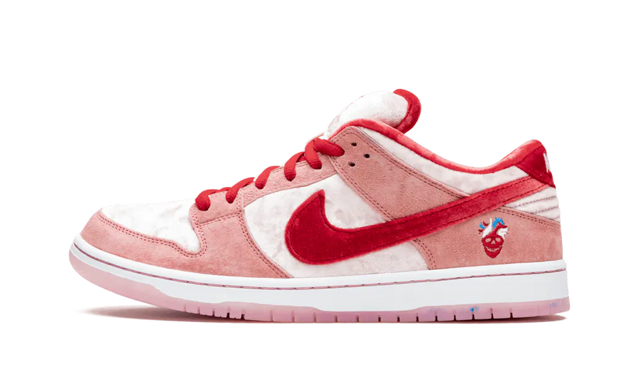 Nike SB Dunk Low StrangeLove Skateboards — 36