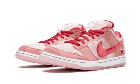 Nike SB Dunk Low StrangeLove Skateboards