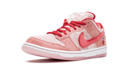 Nike SB Dunk Low StrangeLove Skateboards
