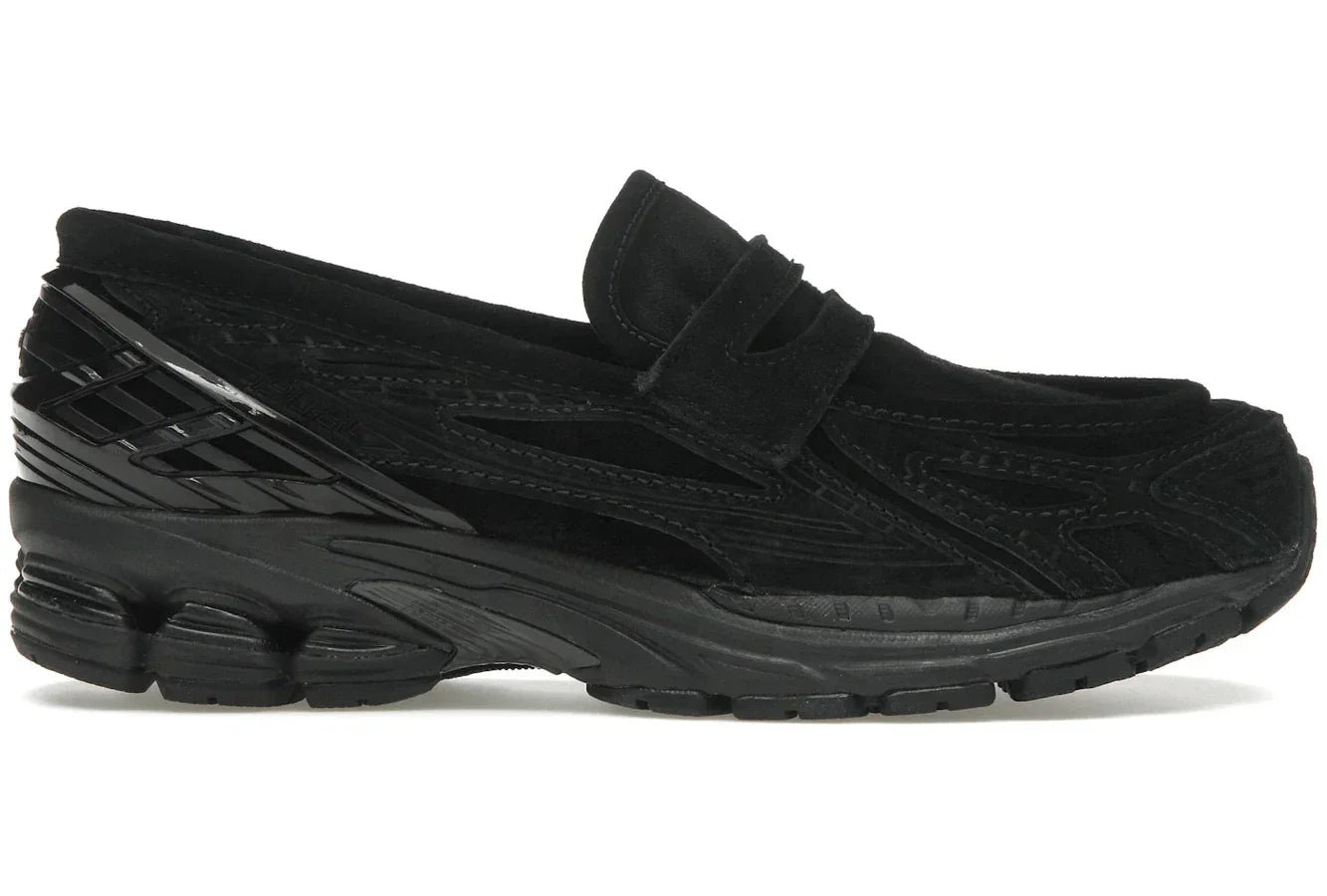 New Balance 1906L Black Suede — 36