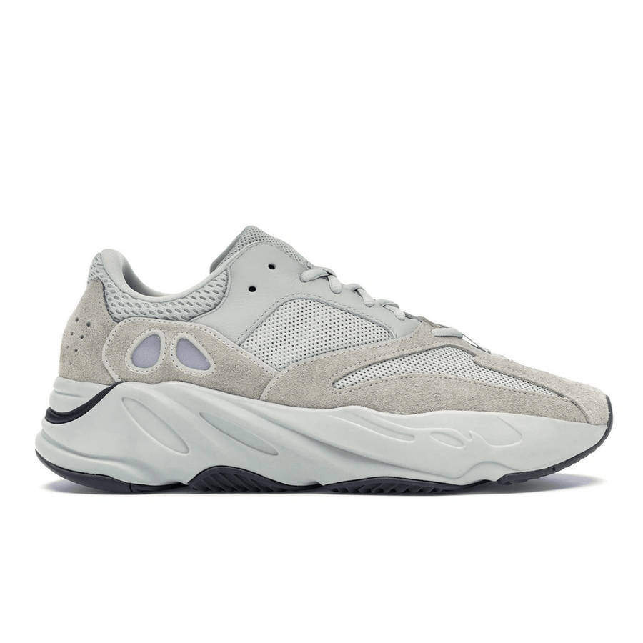 Adidas Yeezy Boost 700 Black — 36