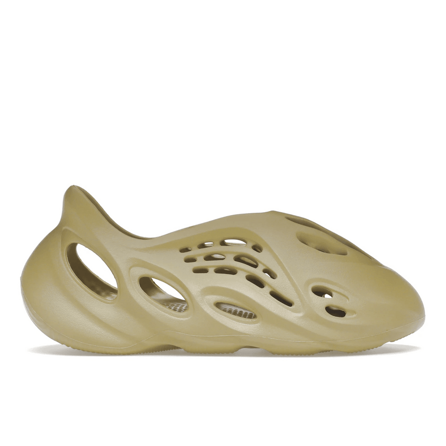 Adidas Yeezy Foam RNNR Sulfur — 36