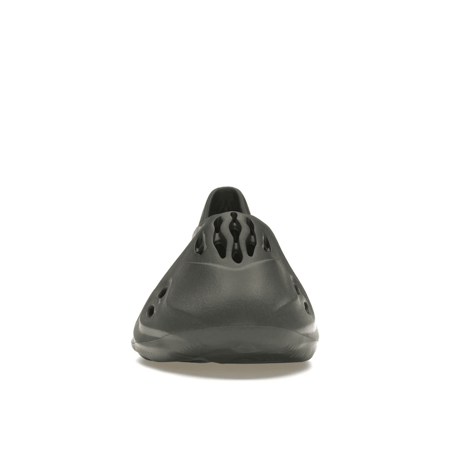 Adidas Yeezy Foam RNR Carbon — 36