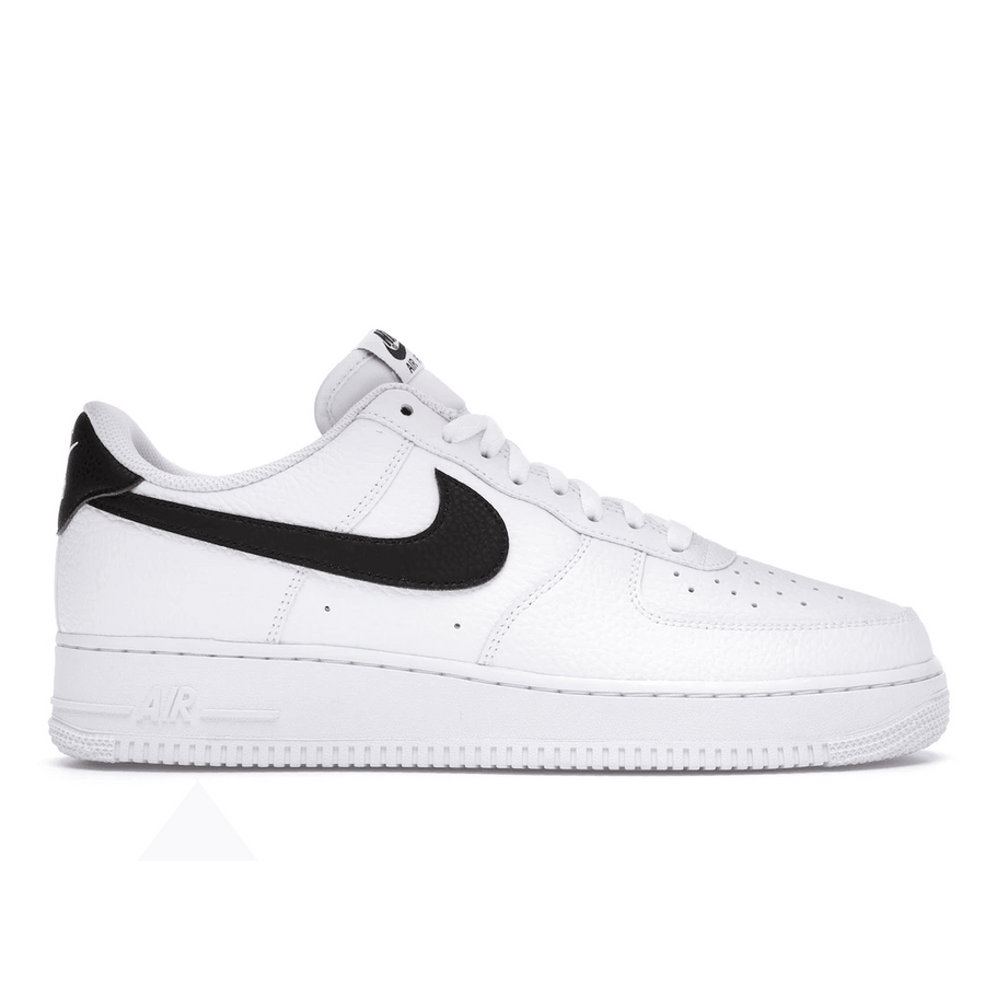 Air Force 1 07 White Black Pebbled Leather — 36