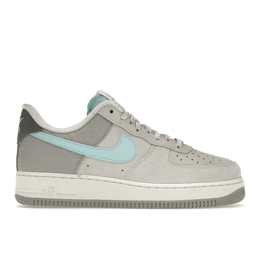 Air Force 1 Low Snowflake — 36