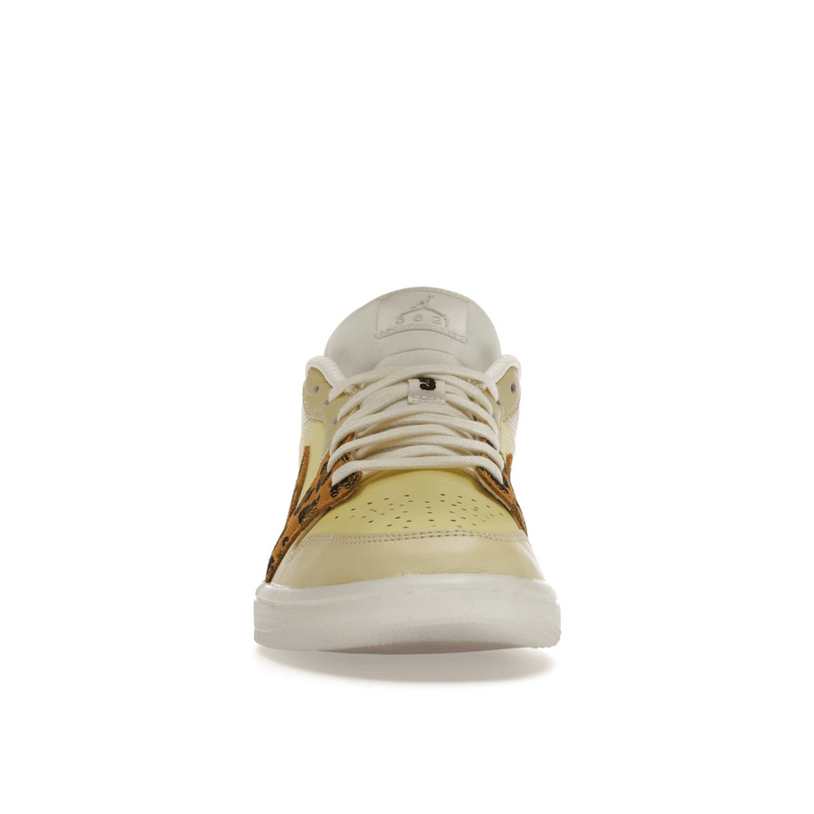 Air Jordan 1 Low SNKRS DAY — 36