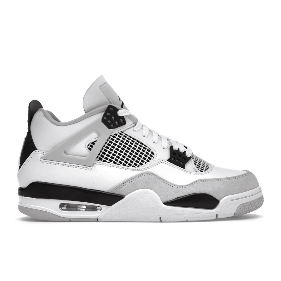 Air Jordan 4 Retro Military Black — 40