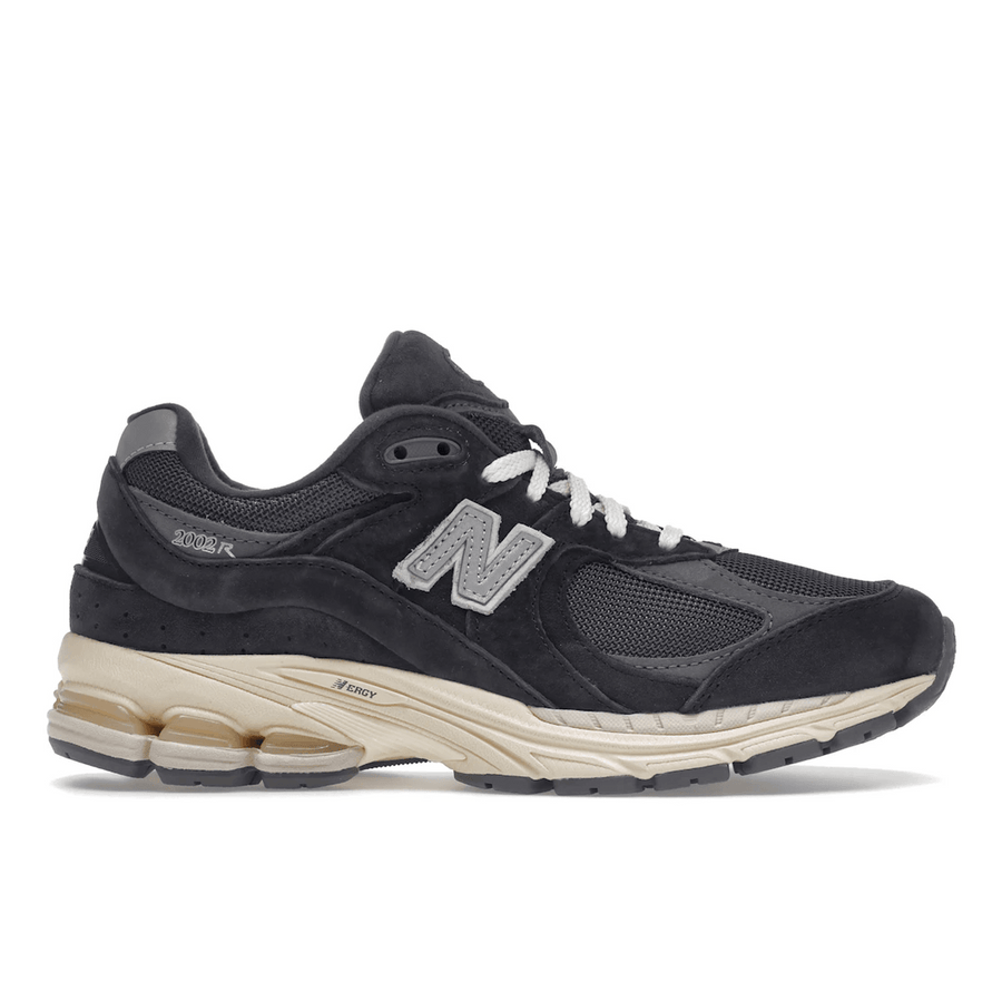 New Balance 2002R Black Dark Grey — 36