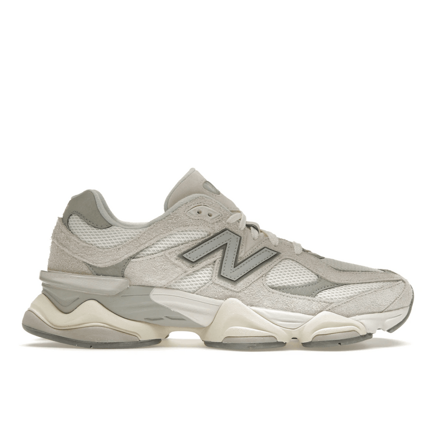 New Balance 9060 Moonbeam Sea Salt — 36