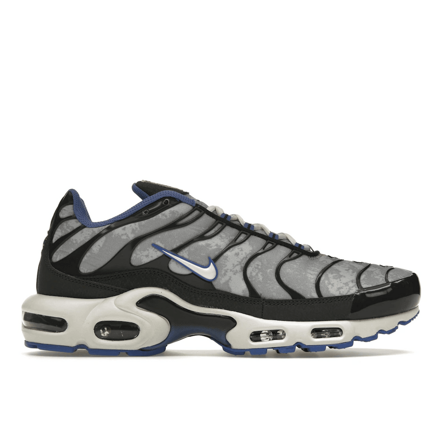 Nike Air Max Plus Social FC — 36