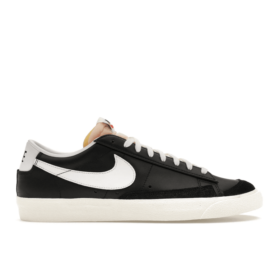 Nike Blazer Low 77 Black White — 36