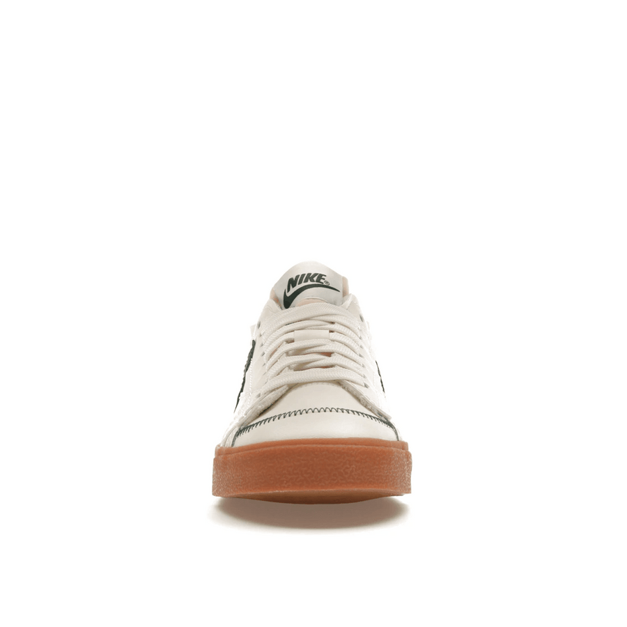 Nike Blazer Low 77 Jumbo WNTR Sail Pro Green Gum — 36