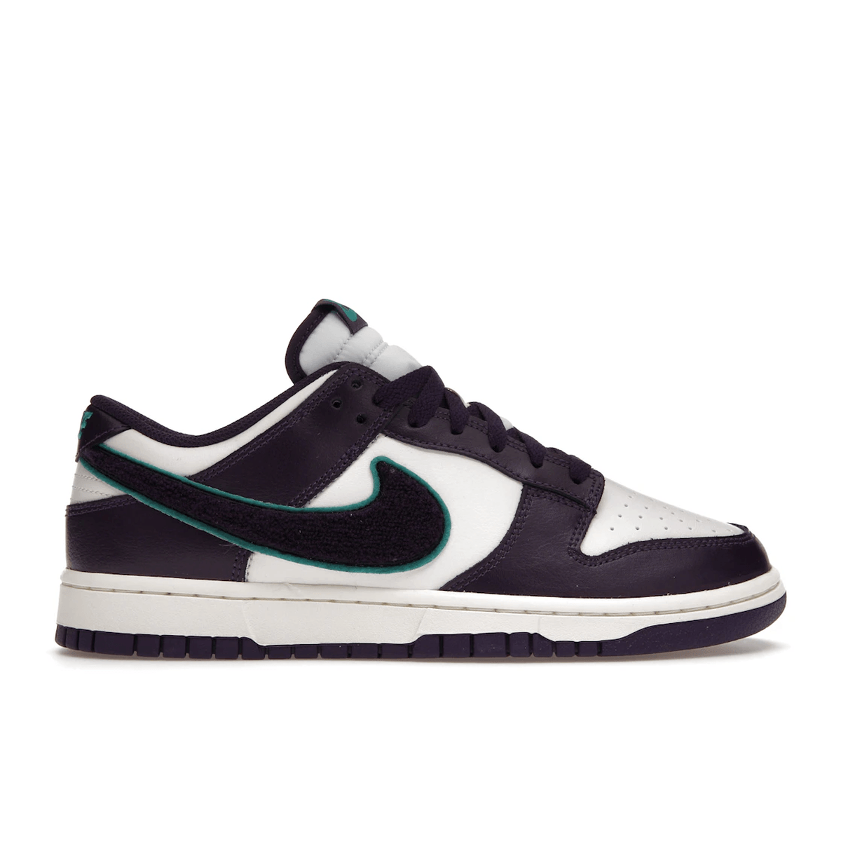 Nike Dunk Low Chenille Swoosh Sail Grand Purple — 36