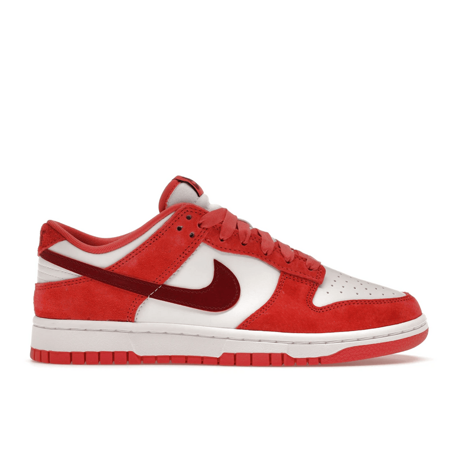 Nike Dunk Low Valentine's Day Red — 36