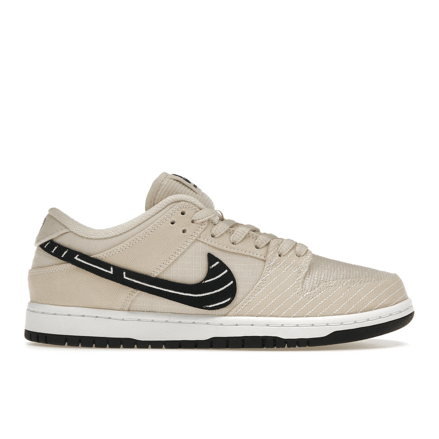 Nike SB Dunk Low Albino &amp; Preto — 36