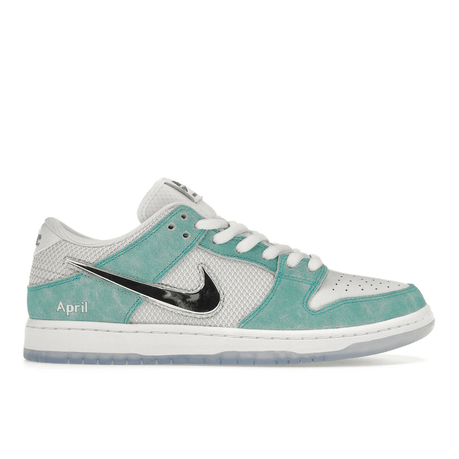 Nike SB Dunk Low April Skateboards — 36