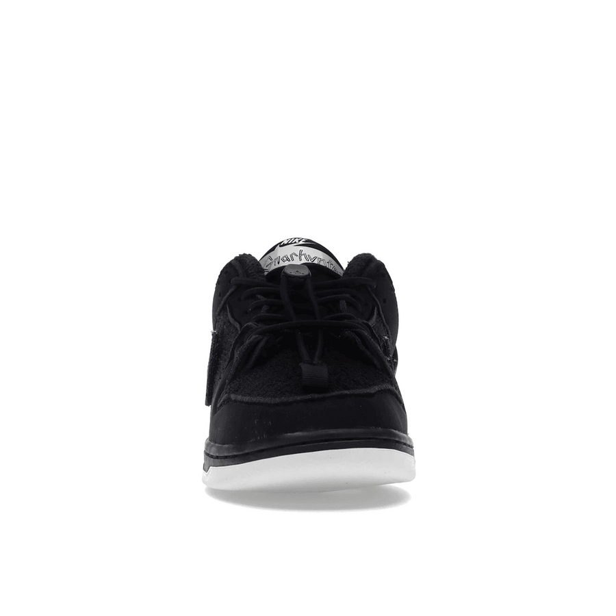 Nike SB Dunk Low Gnarhunters — 36