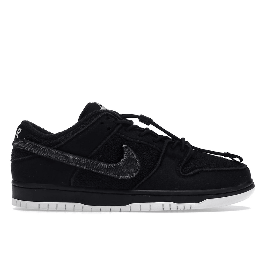 Nike SB Dunk Low Gnarhunters — 36