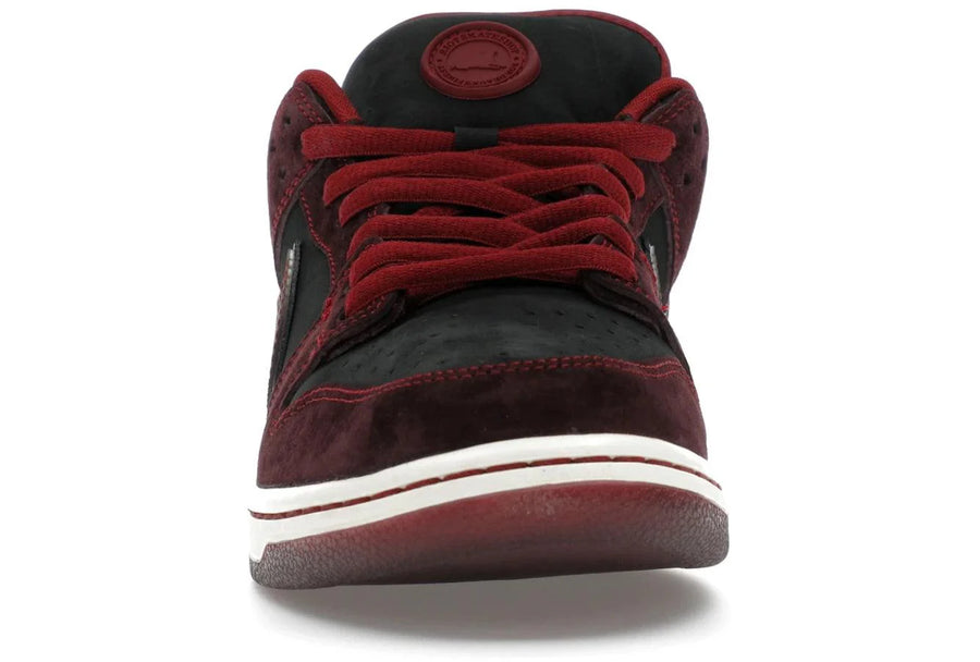Nike SB Dunk Low Riot Skateshop — 36
