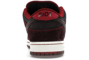Nike SB Dunk Low Riot Skateshop