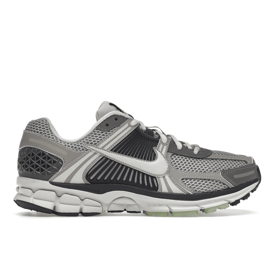 Nike Zoom Vomero 5 Cobblestone Flat Pewter — 36