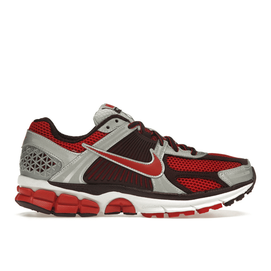 Nike Zoom Vomero 5 Mystic Red — 36