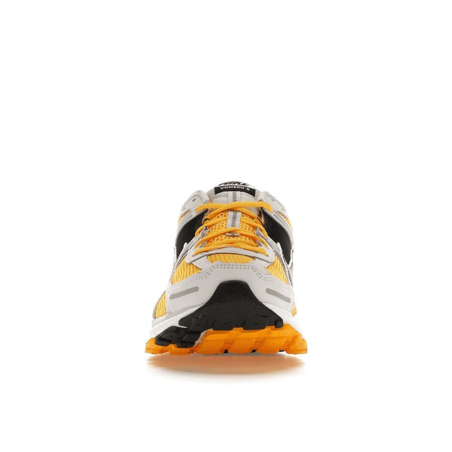 Nike Zoom Vomero 5 Photon Dust Laser Orange — 36
