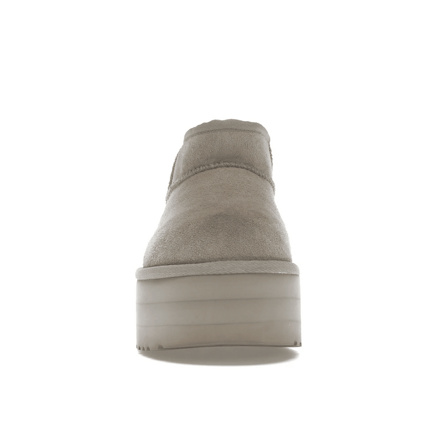 UGG Classic Ultra Mini Platform Boot Goat — 36